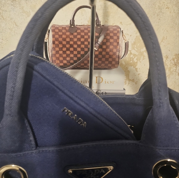 AUTHENTIC PRADA CANAPA 2 way  bag wit attached pouch - Picture 2 of 13